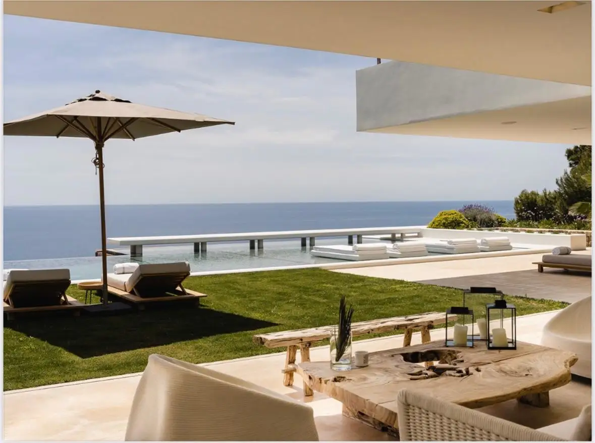 alquiler-de-propiedades-de-lujo-y-servicios-de-transporte